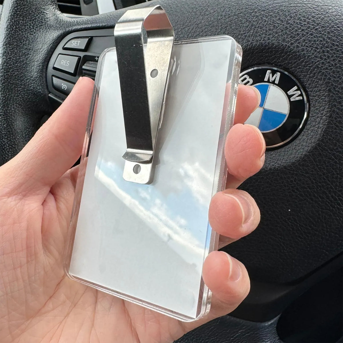 Father’s Day 2025 Custom Photo Car Visor Clip – Personalized “Drive Safe Daddy” Acrylic Ornament – Meaningful Gift for Delivery Dads & Drivers

